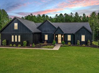 239 Center Dr, Taylors, SC 29687