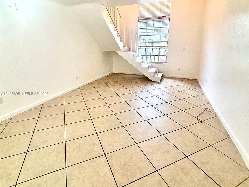1st image of 49 Navarre Ave APT 4