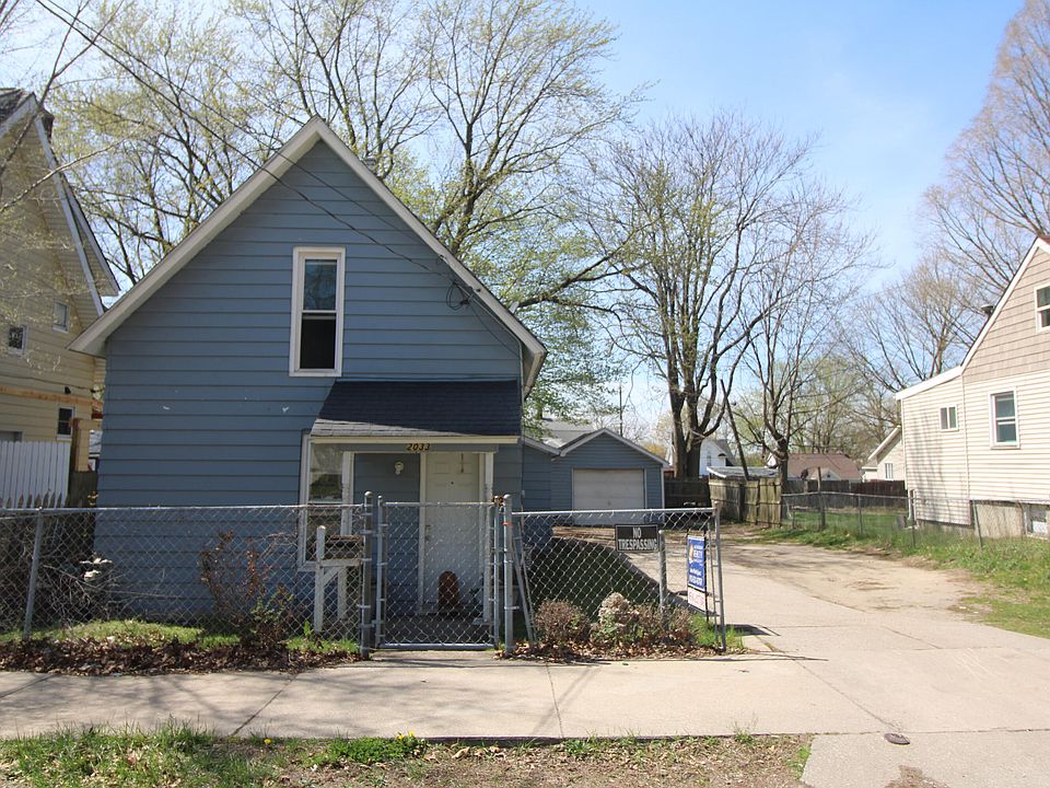 1st image of 2033 Towner Ave SW
