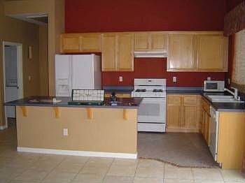 5th image of 256 Blackstone River Ave