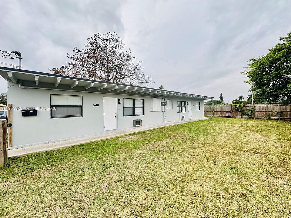 1st image of 536 SW 6th Ter