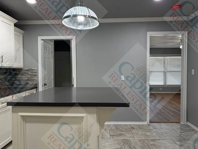 256 E Key Blvd — Photo 8