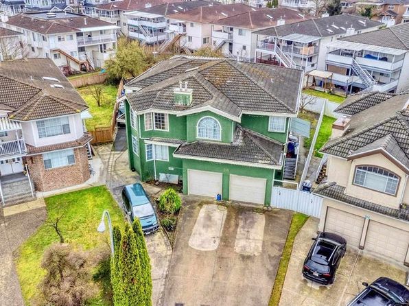 716 Crane Pl, New Westminster, BC V3M 6P5