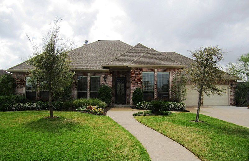 1st image of 913 Crooked Stick