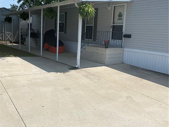 2nd image of 119 Branch Dr