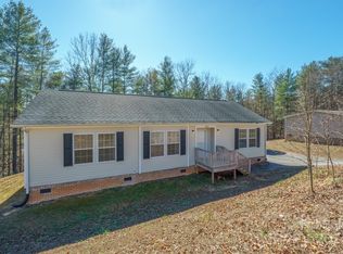 207 Hillcrest Ave, Hickory, NC 28601