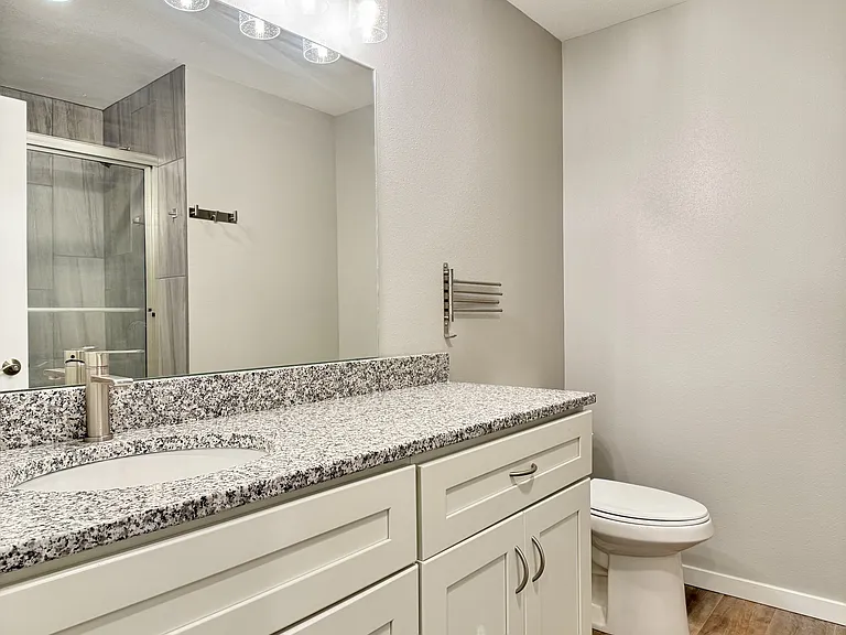 207 4th St E #25 — Photo 11