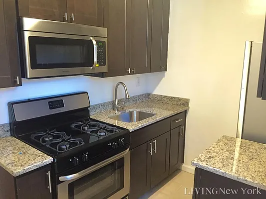 Rented by Living New York | media 10