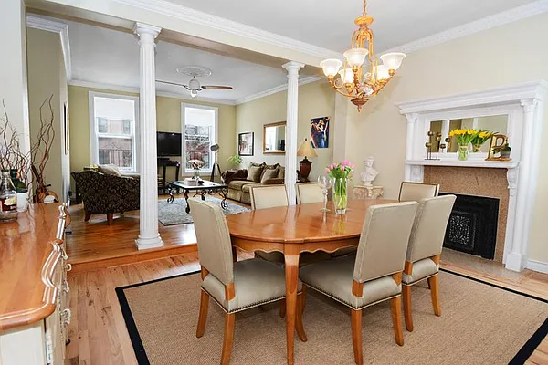 Sold by Brooklyn Bridge | media 16