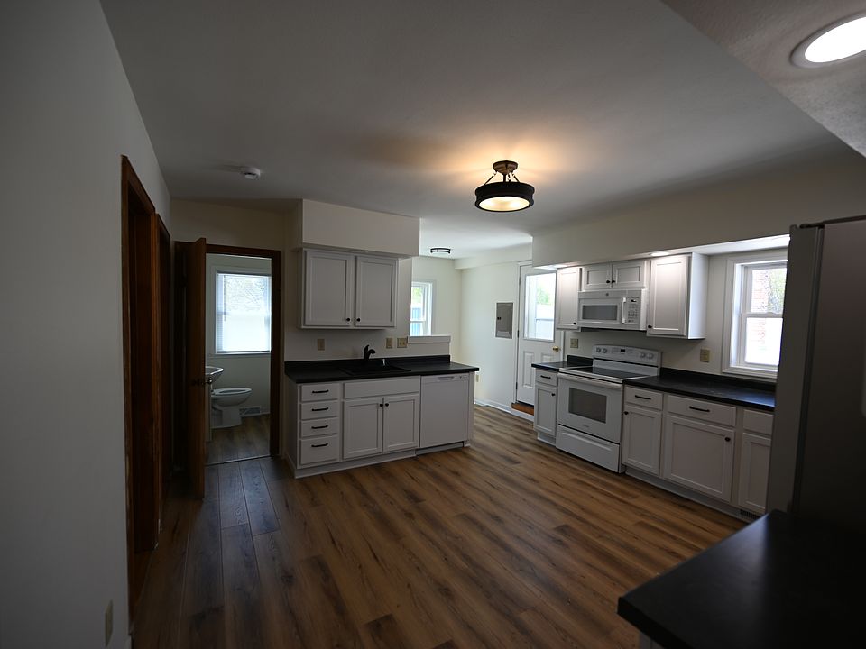 Kitchen, Bathroom & Laundry