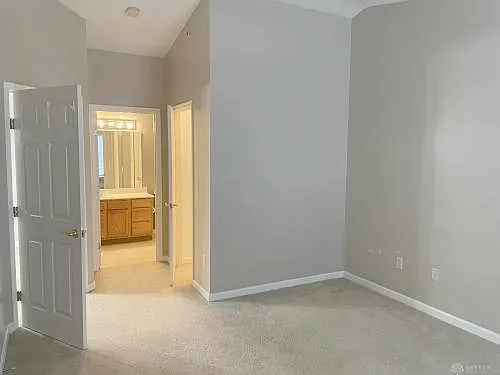 3041 Westminster Dr #207 — Photo 17