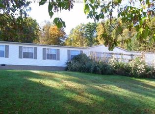 153 Harper Rd, Clendenin, WV 25045