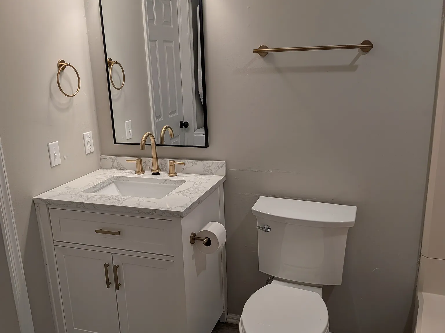 2 bed, 895 sqft, $1,900 — Photo 4