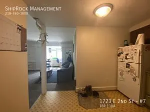 1723 E 2nd St #7 — Photo 9