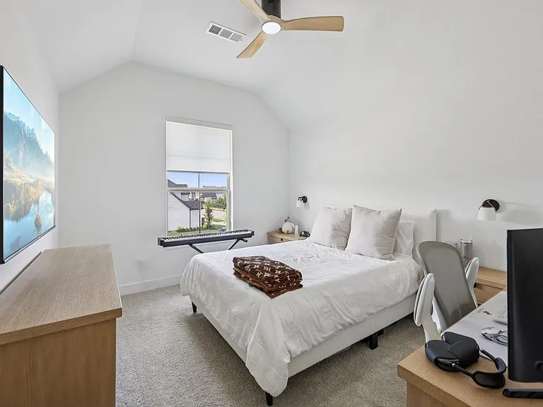 3870 Verona St — Photo 30