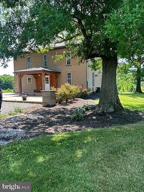 1st image of 71 Spring Lane Rd