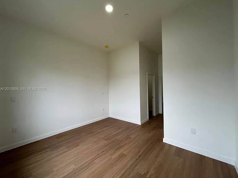 19444 SW 125th Ave #0 — Photo 8