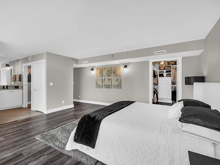 230 E Broadway S #1209 — Photo 25