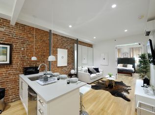 353 W 46th St #2, New York, NY 10036