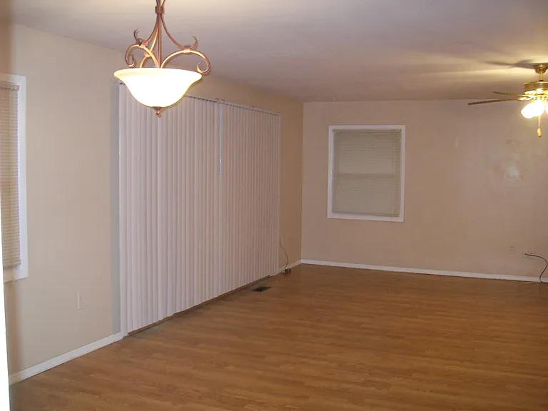 30 Hinsdale Ln — Photo 11