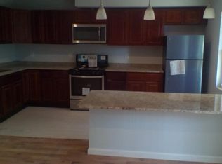 72 Walnut St, Newark, NJ 07102