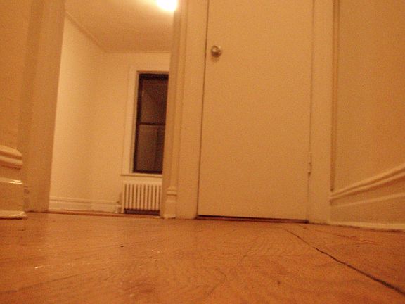 3rd image of 11420 Queens Blvd
