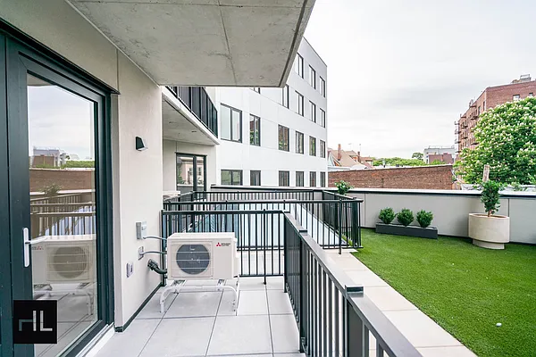 Rented by Highline Residential | media 9