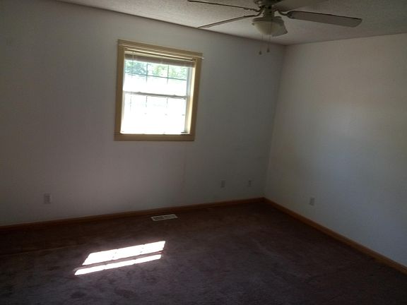 3rd image of 456 Wilson Park Ln