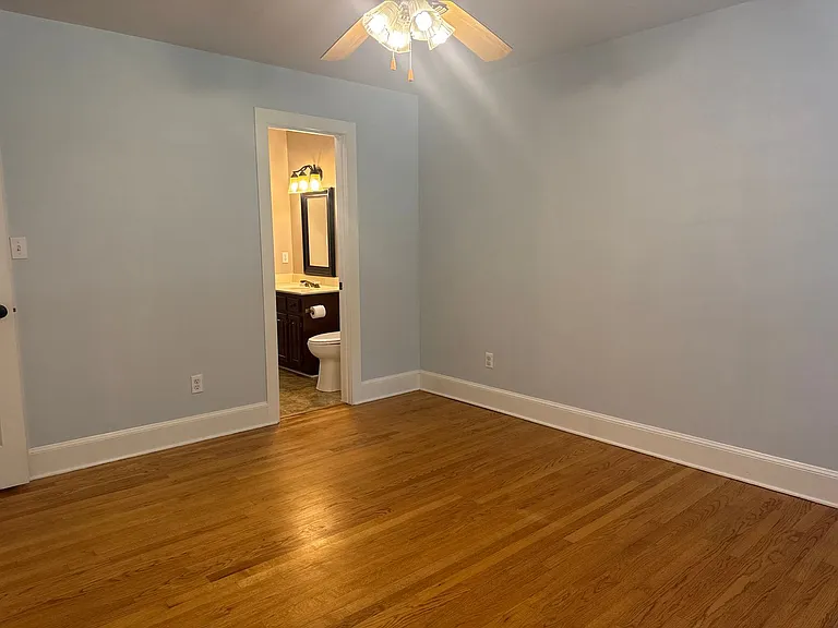 8024 Bradford Ln — Photo 5