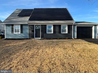 89 Hampshire Ln, Willingboro, NJ 08046