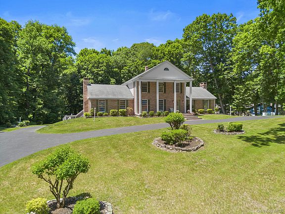2nd image of 141 Gage Road