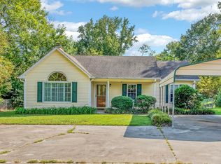 143 Cardinal St, Spartanburg, SC 29302