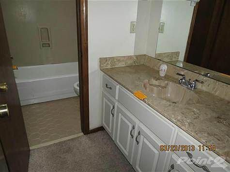 5th image of 6120 Ainsworth St