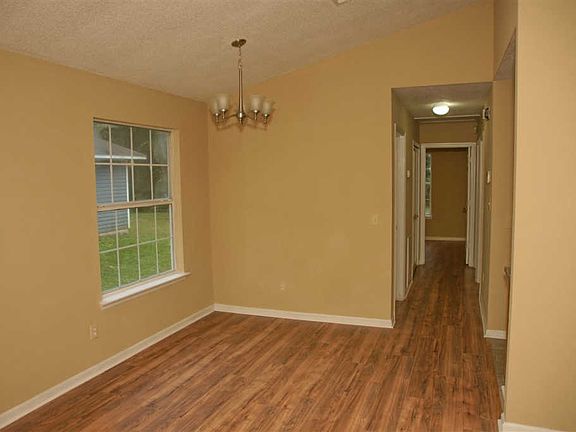5th image of 4708 Hibiscus Ave