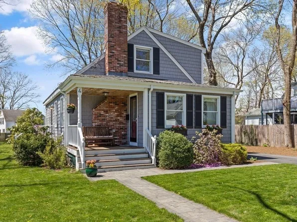 4 Summit Ave, Sharon, MA 02067