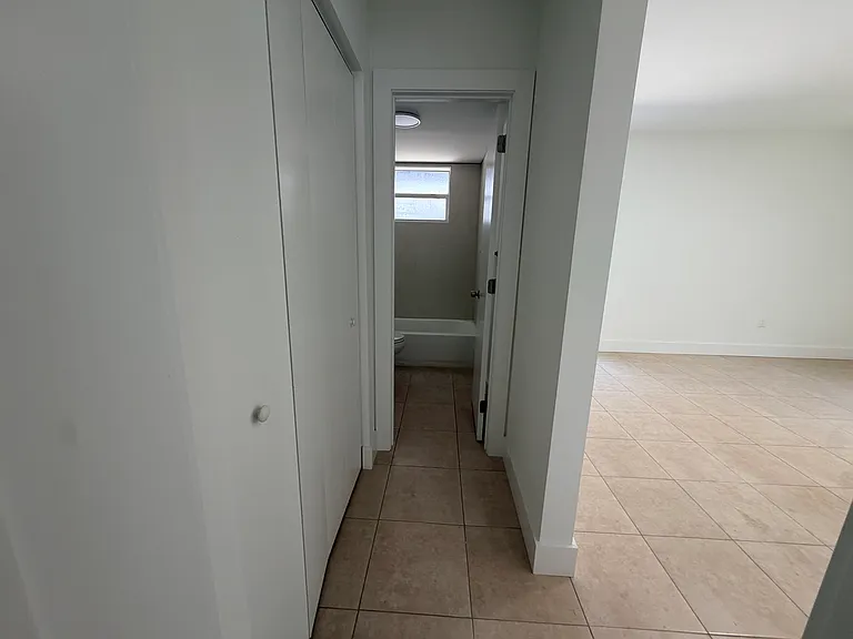 281 NE 78th St #1 — Photo 8