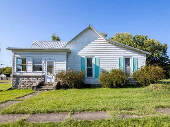 123 Liberty St, Mortons Gap, KY 42440