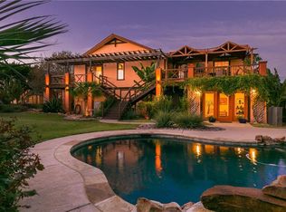 950 Williamson Rd, Granbury, TX 76048