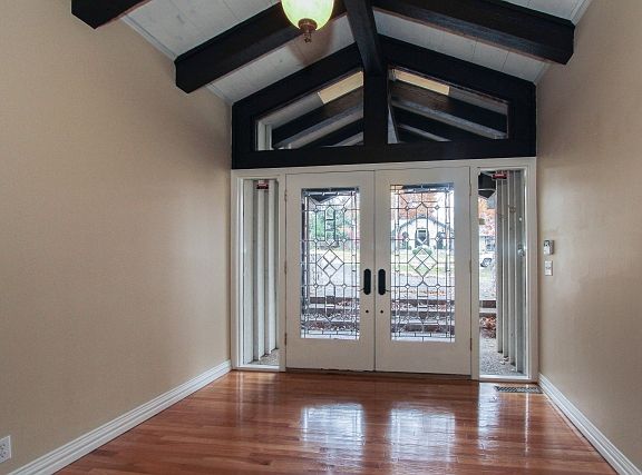 Glorious front entry withleaded glass