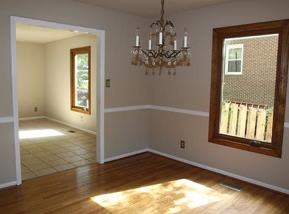 5th image of 3605 Barcelona Ave