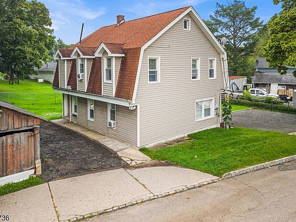 2nd image of 4 Hellers Ln