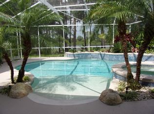 23701 Acorn Hill Dr, Lutz, FL 33559