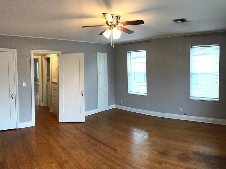 3316 N Robinson Ave #3 — Photo 7