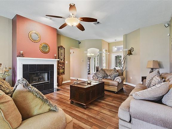3rd image of 108 Pennbrooke Dr