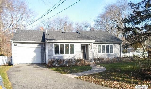 1st image of 904 Ostrander Ave