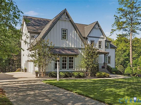 3rd image of 16219 Maple Hall Dr