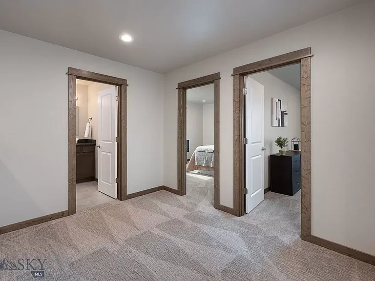 509 Winston Ln #B — Photo 3