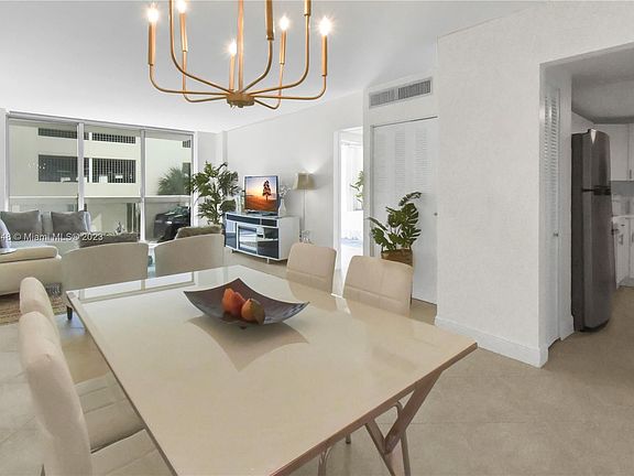 3rd image of 800 West Ave APT 410