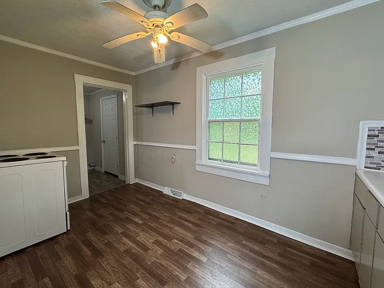 235 Dodd St — Photo 15