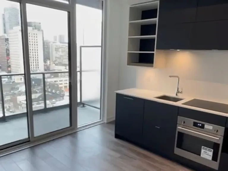 20 Edward St #1221 — Photo 5